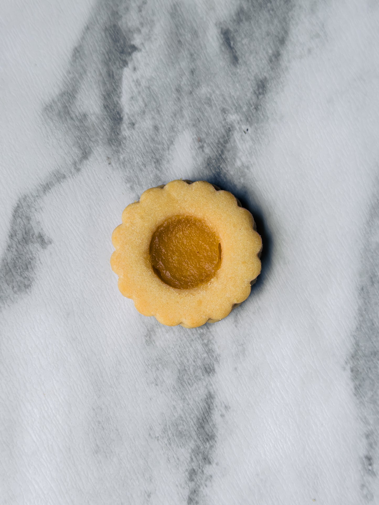 Pineapple Linzer Cookies 140g