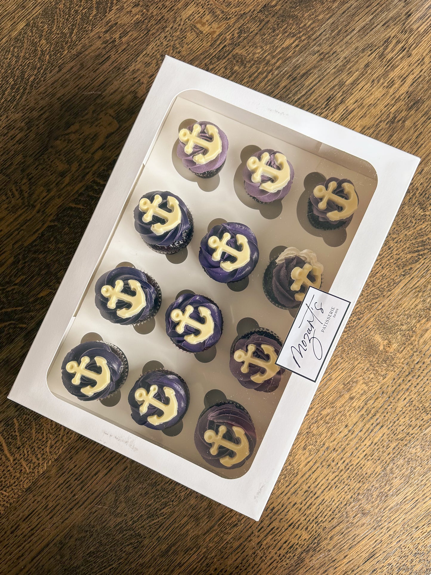 Assorted Fremantle Dockers Cupcakes (12)