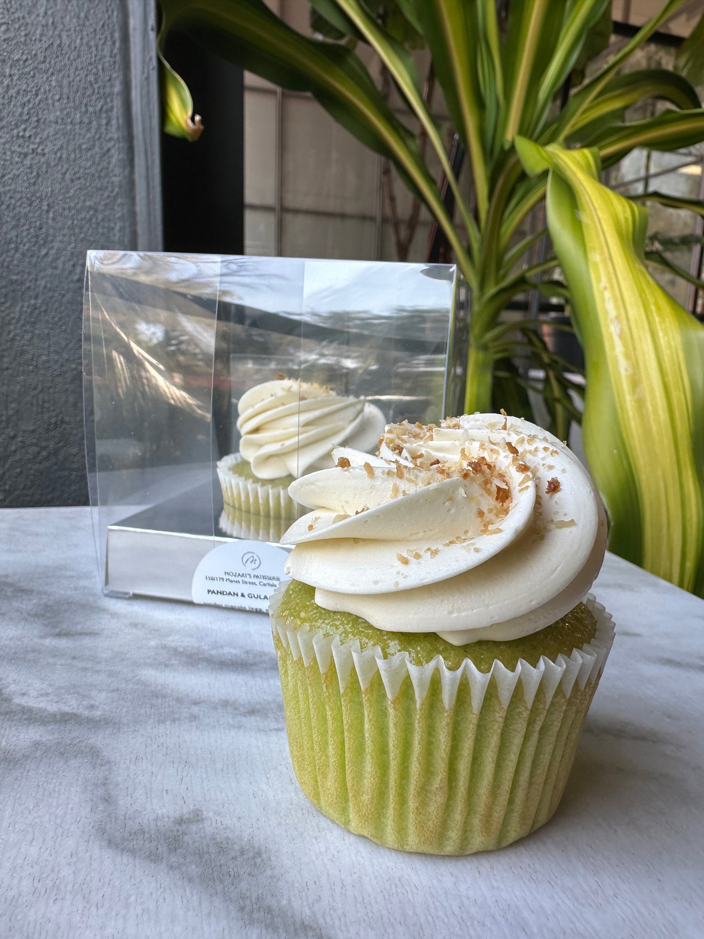 Pandan & Gula Melaka Cupcakes (12)